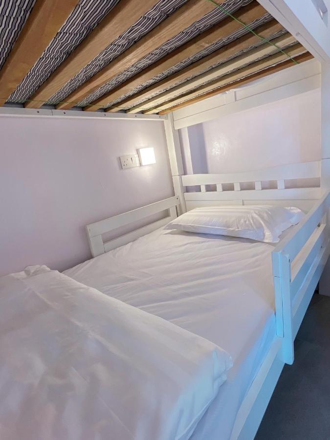 Hotel Decentraland กัวลาตรังกานู ภายนอก รูปภาพ